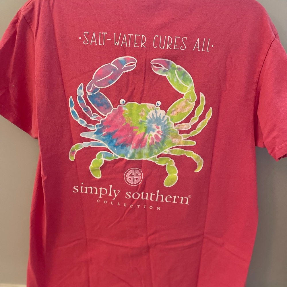 Simply southern pink crab detail t shirt